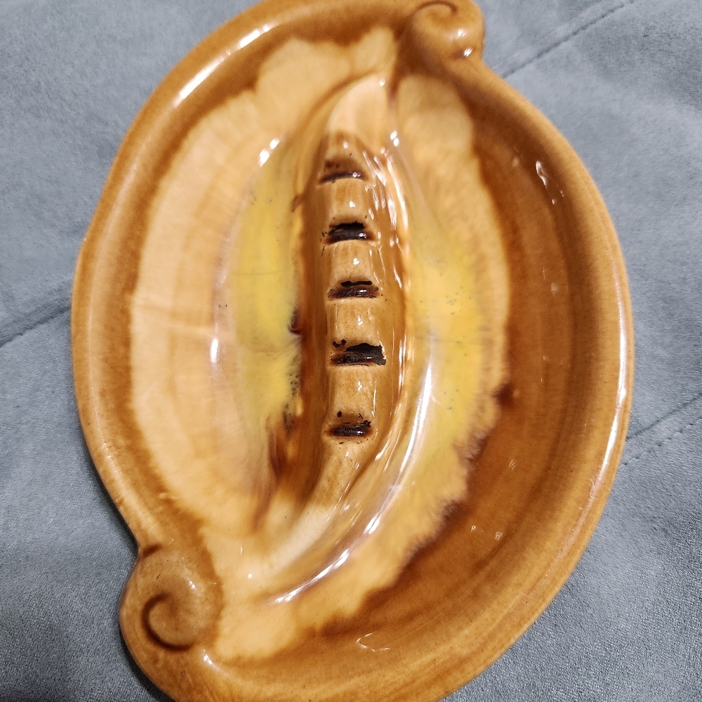 Vintage Ashtray Maurice of California SP106 USA Ceramic Swirl Tan Glaze